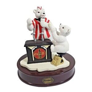 Vintage 1999 Coca Cola Heritage Collection Polar Bears Soda Fountain Music Box